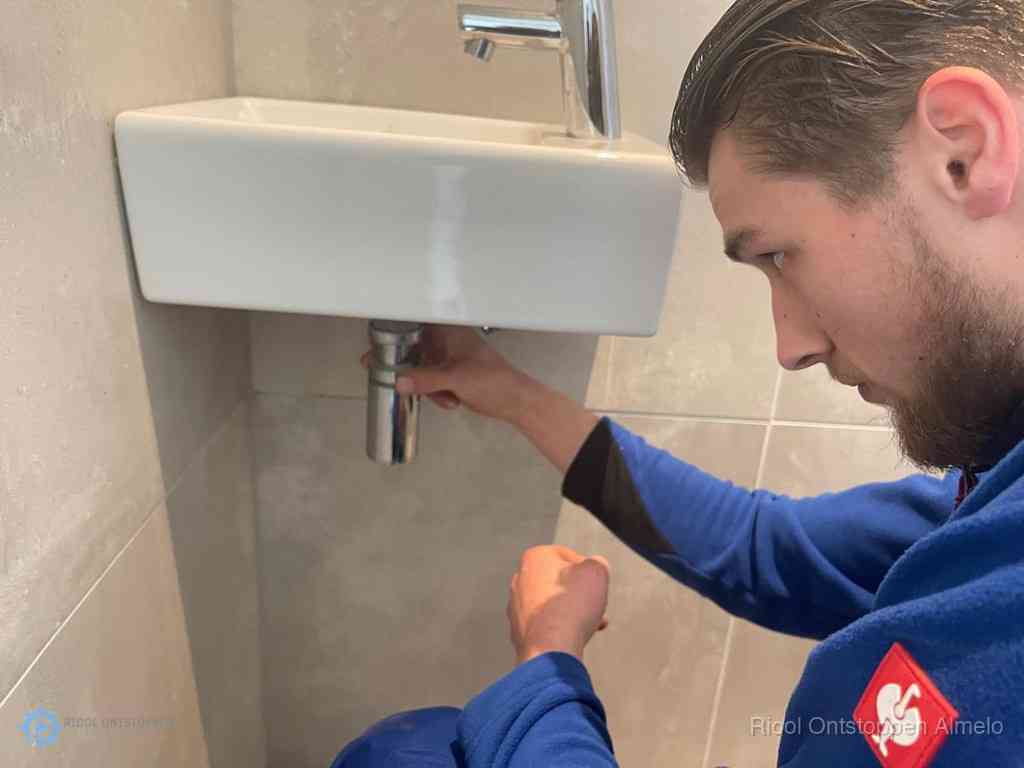 Wastafel Ontstoppen Almelo